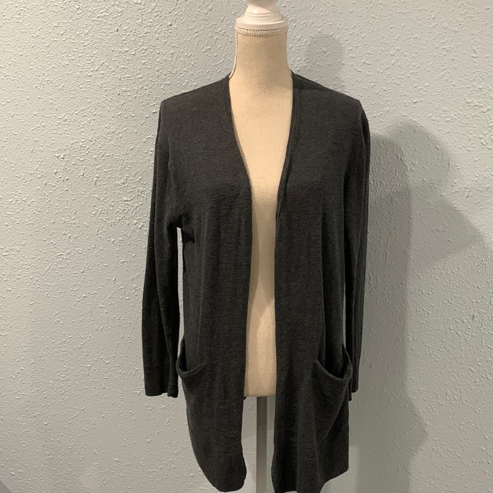 Madewell light weight gray cardigan sweater